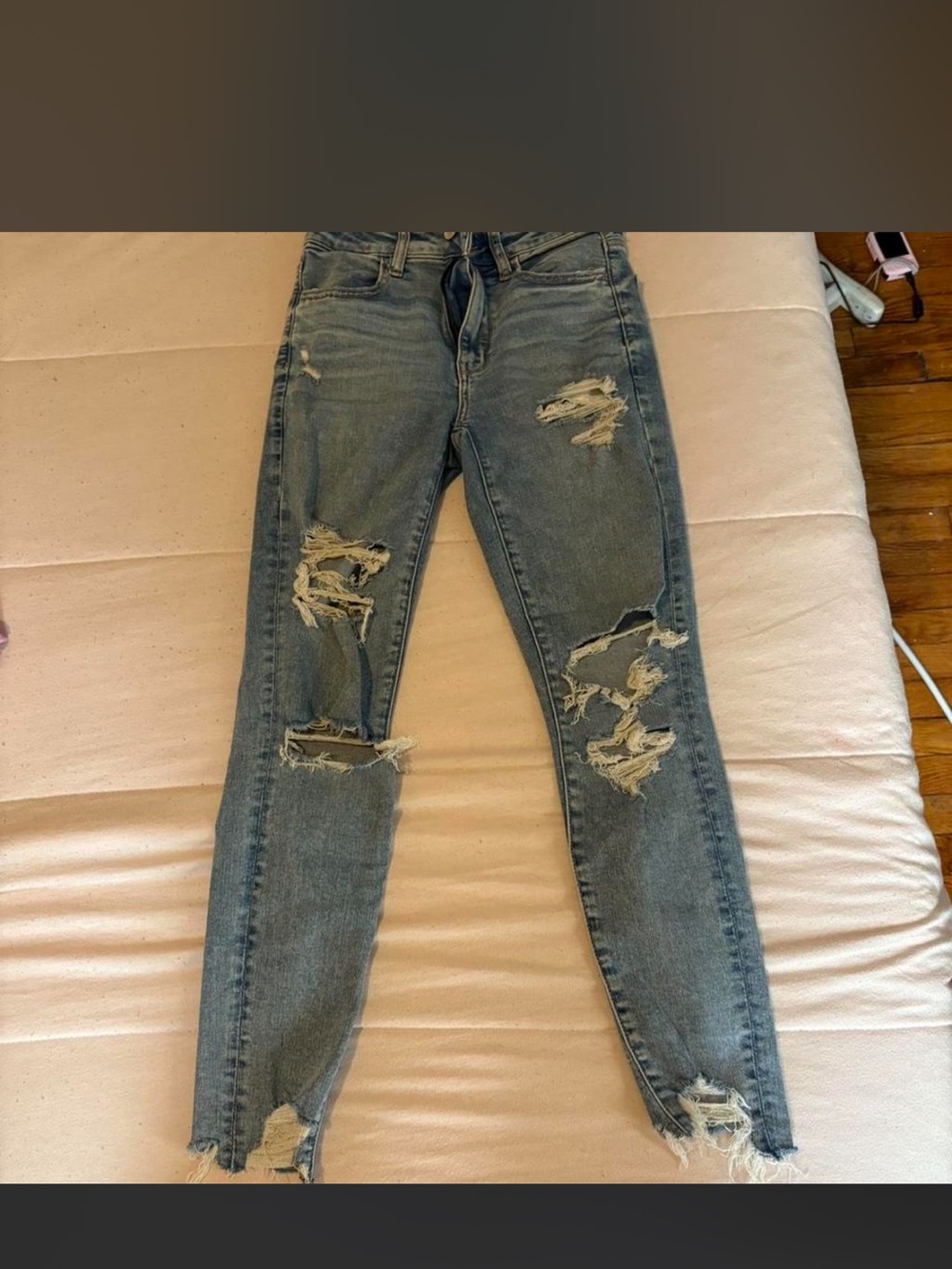 American Eagle Outfitters Women’s Distressed Skinny Jeans in Light Blue